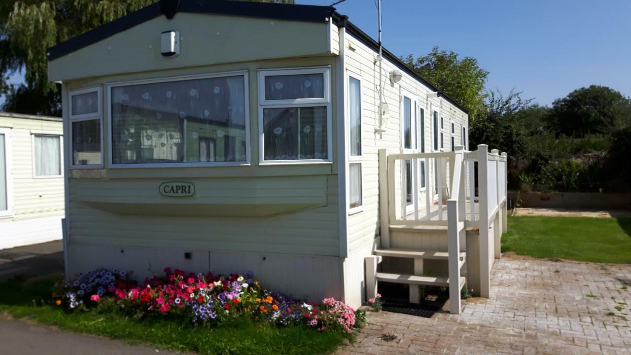 Caravan 8 Berth With Private Fishing Hotel Lincoln Exterior foto